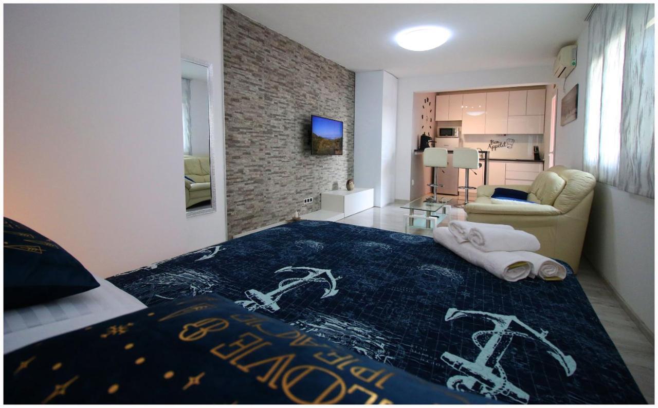 Apartments Eva Primošten Extérieur photo